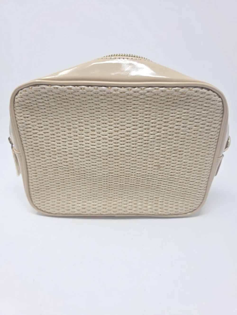 VERSACE Woven Bag Gloss Trim Makeup Cosmetic Perfume Bag Tan Gold Zip Closure